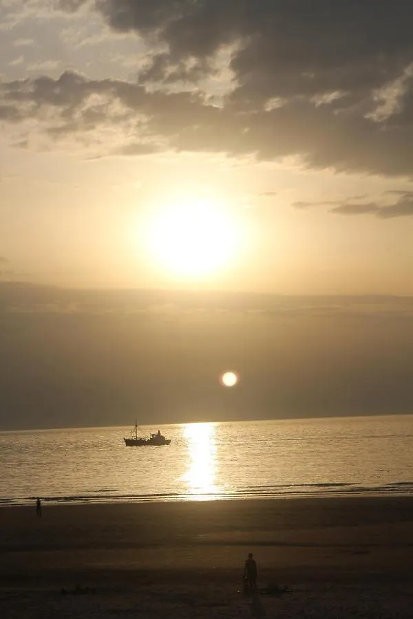 James Sun Beach Apartment Ostende